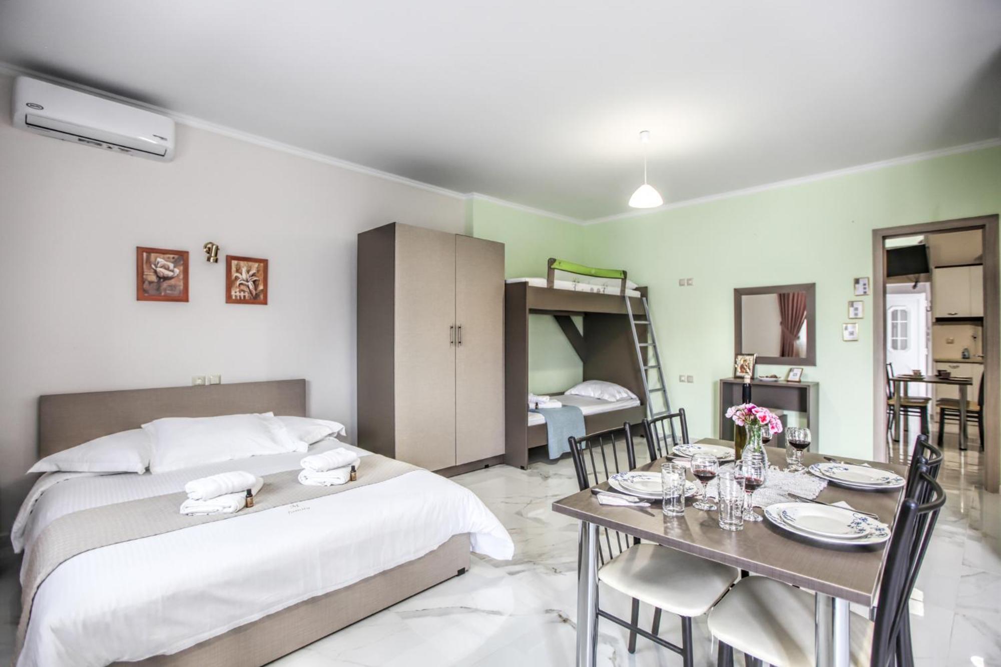 Del Sol #2 Meteora Luxurious Family Suites Kalambaka Exterior photo